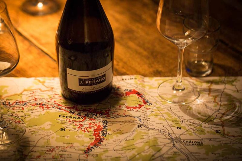 Es ist ein bedeutendes Terroir, südlich der Montage de Reims um das Örtchen Ambonnay. Einige der besten Champagner der Welt kommen von hier.