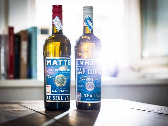 L.N. Mattei Cap Corse - Etiketten wie aus einer anderen Zeit – genauso wie das Produkt.