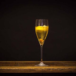Ein Anblick erhabenen Minimalismus‘ – der Champagner Cocktail