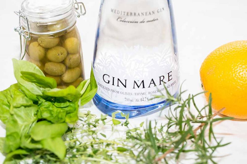 Gin Mare verspricht Sommer im Glas.