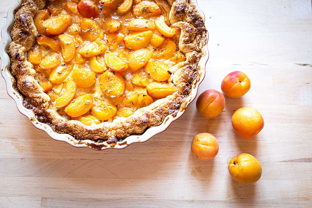 Aprikosen Lavendel Tarte - glas &amp; teller